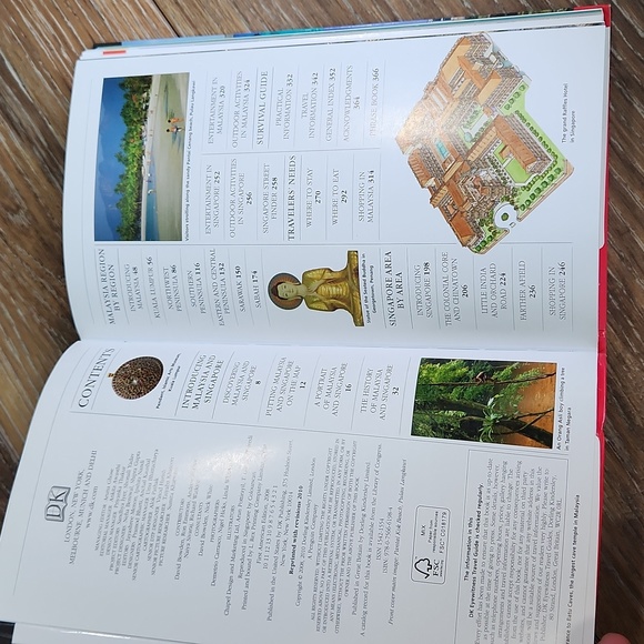 Malaysia & Singapore Travel Book Rain Forests Temples Wildlife Resorts Festivals - Picture 6 of 16